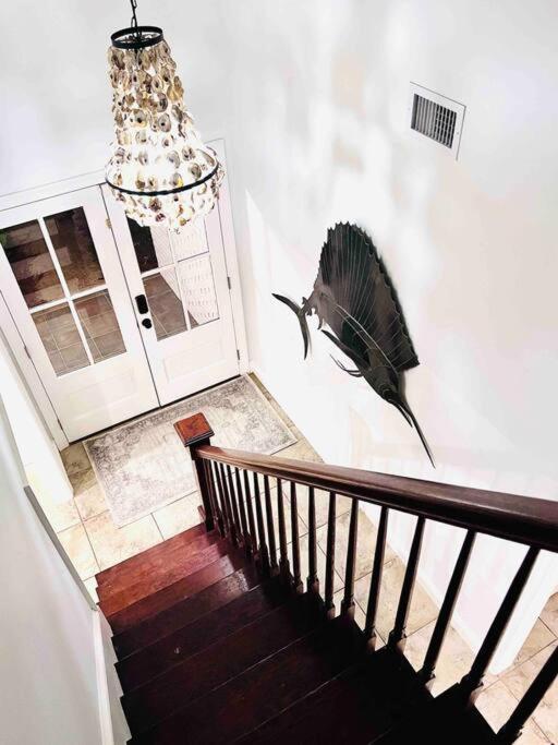 4/3 Home Centrally Located, Beach, Casino, Airport, Dining, Golfing, Shopping, Entertainment Gulfport Luaran gambar