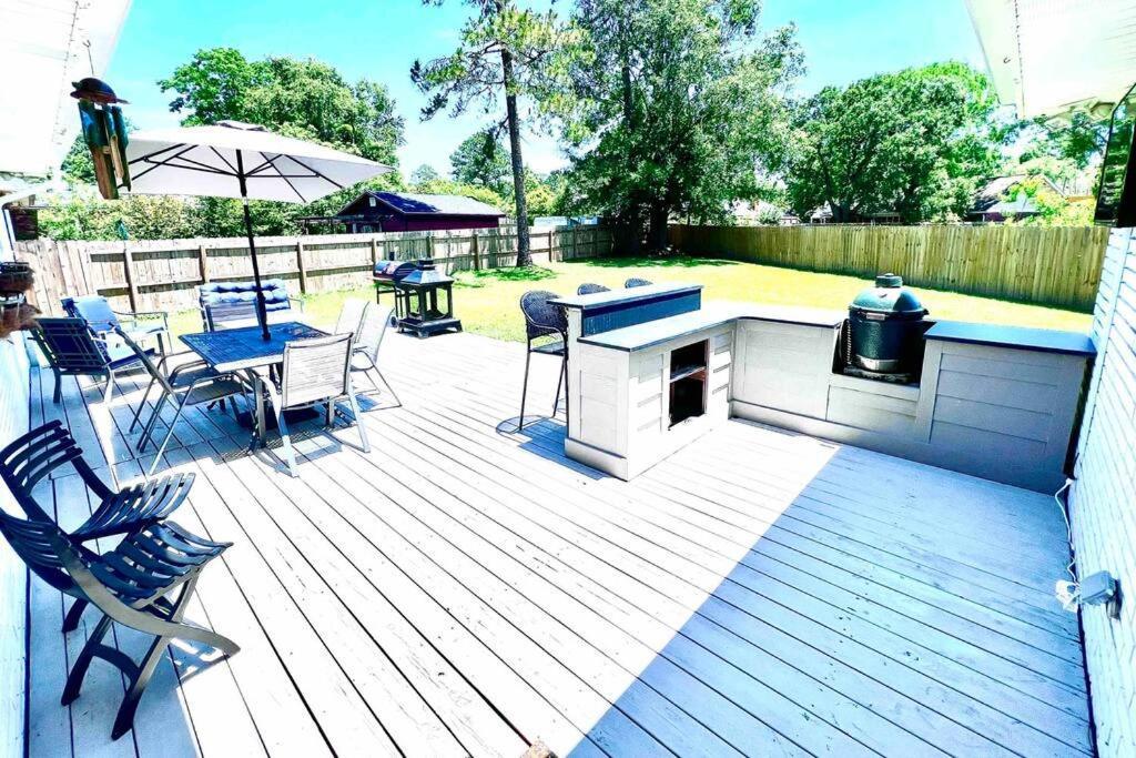 4/3 Home Centrally Located, Beach, Casino, Airport, Dining, Golfing, Shopping, Entertainment Gulfport Luaran gambar