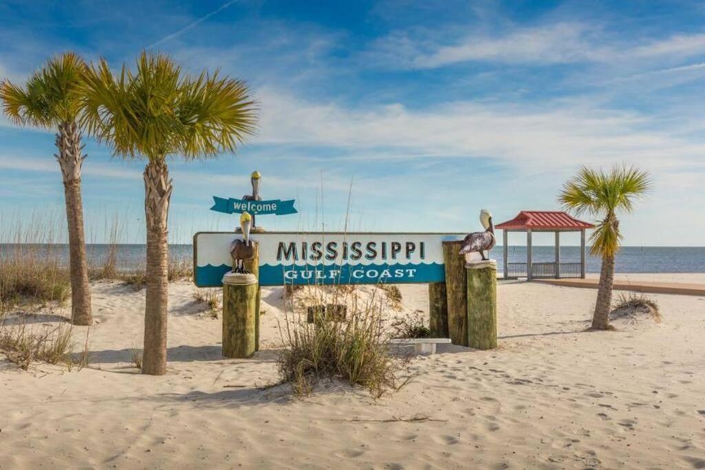 4/3 Home Centrally Located, Beach, Casino, Airport, Dining, Golfing, Shopping, Entertainment Gulfport Luaran gambar
