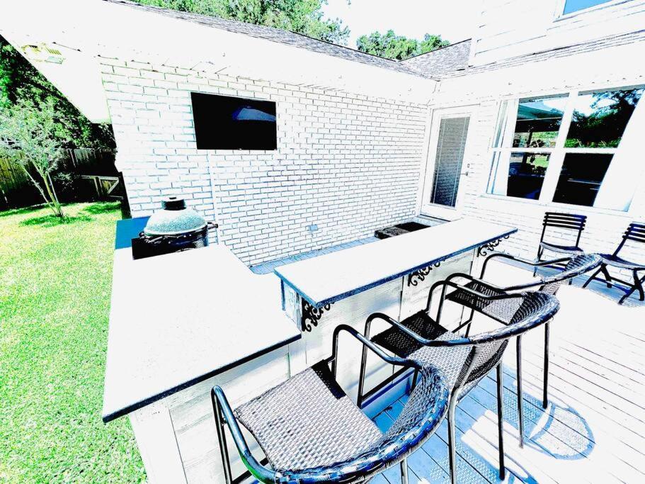 4/3 Home Centrally Located, Beach, Casino, Airport, Dining, Golfing, Shopping, Entertainment Gulfport Luaran gambar