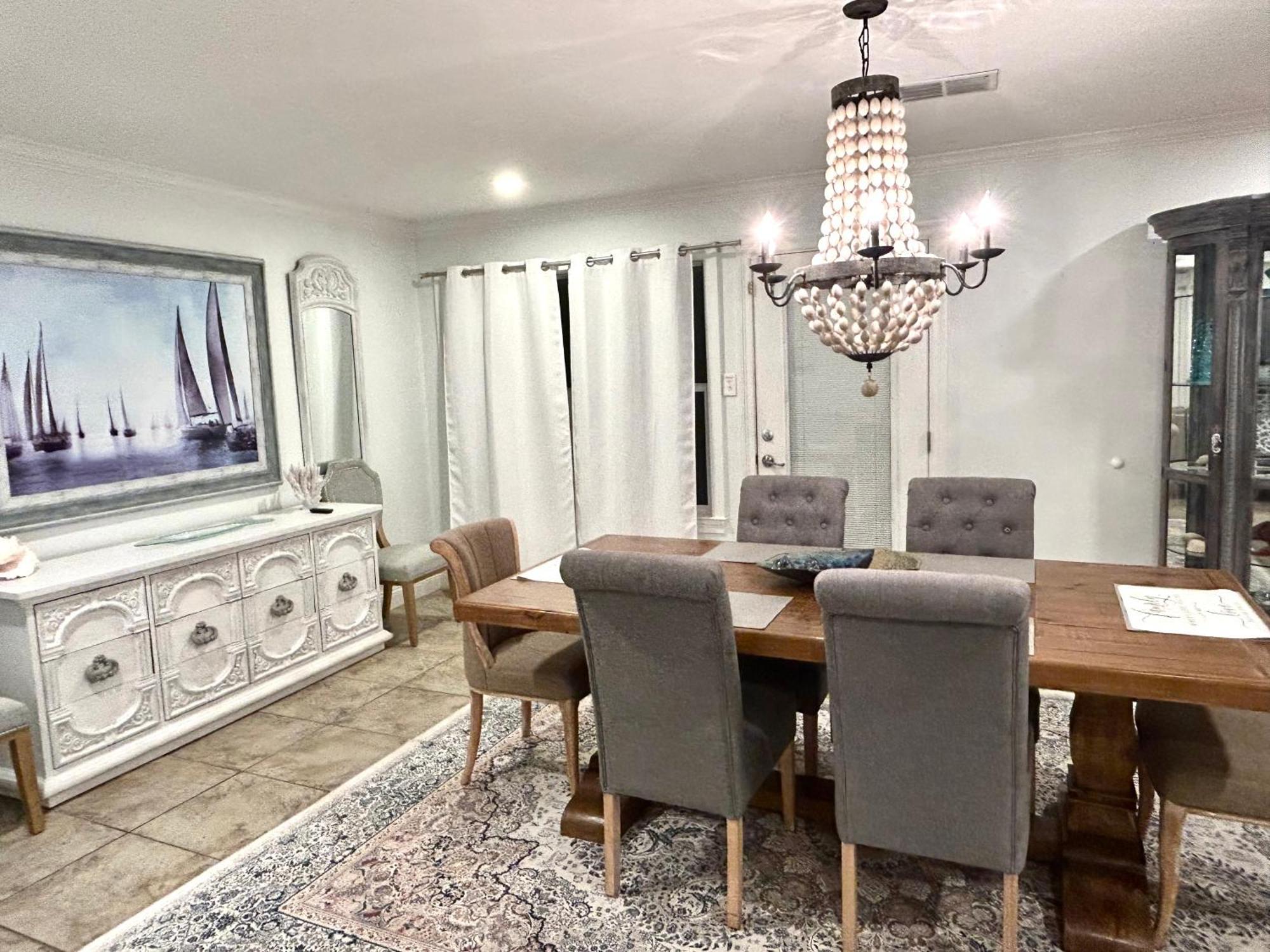 4/3 Home Centrally Located, Beach, Casino, Airport, Dining, Golfing, Shopping, Entertainment Gulfport Luaran gambar